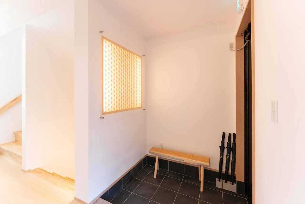 Hako Reiro 箱・玲瓏 Apartment Hakone Japan